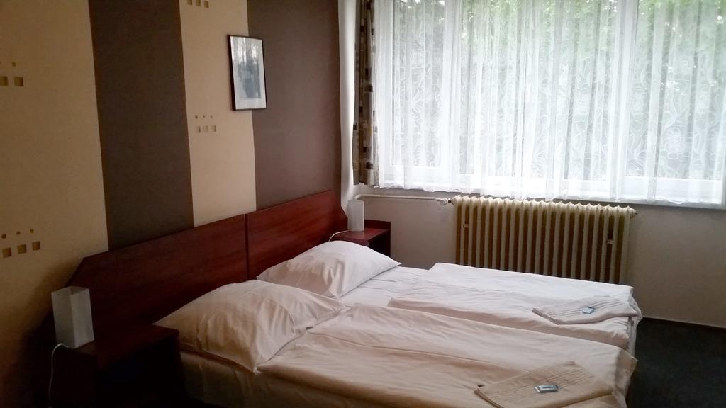 Hotel Zimni Stadion Nachod Room photo